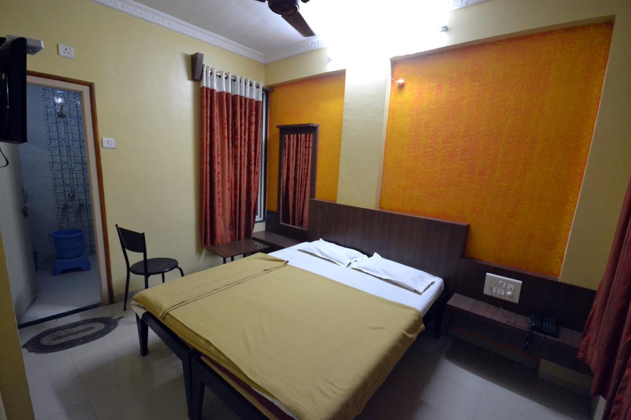 Hotel Madhava Shirdi Extérieur photo
