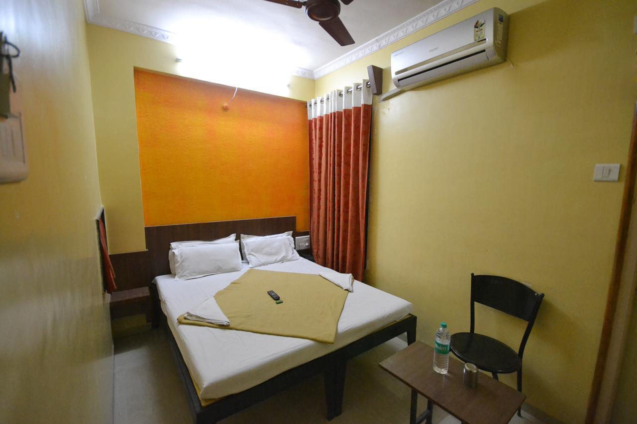 Hotel Madhava Shirdi Extérieur photo